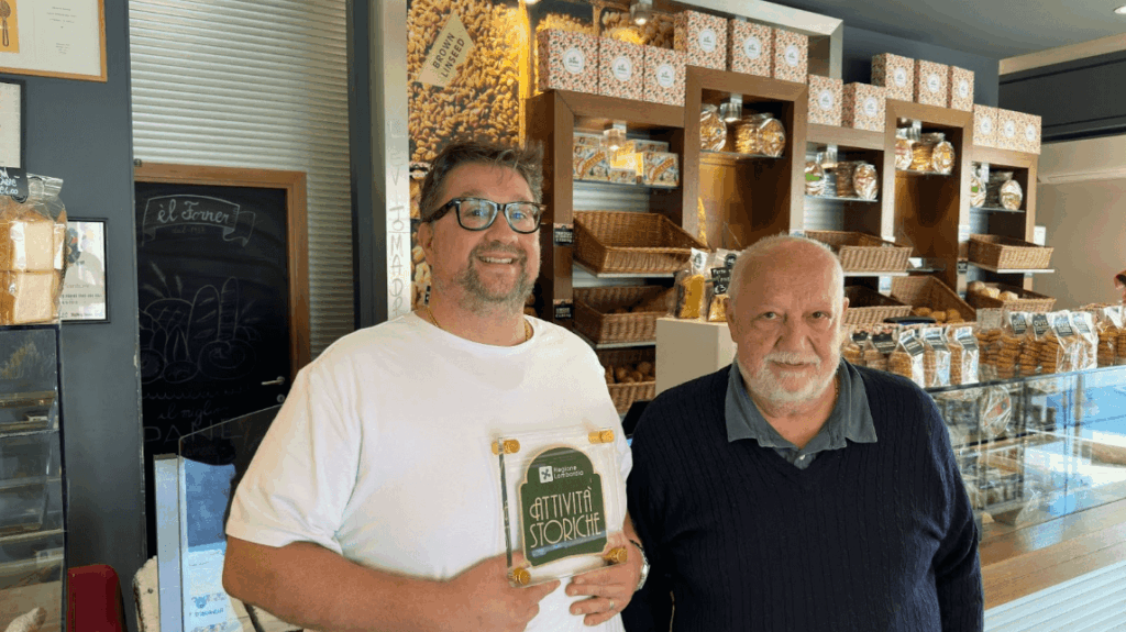 Paolo e Davide Piantoni di Èl Forner, attività riconosciuta da Regione Lombardia come Negozio Storico